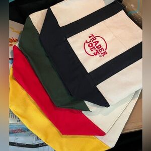 *BRAND NEW* Trader Joe's Mini Canvas Tote Bag Set